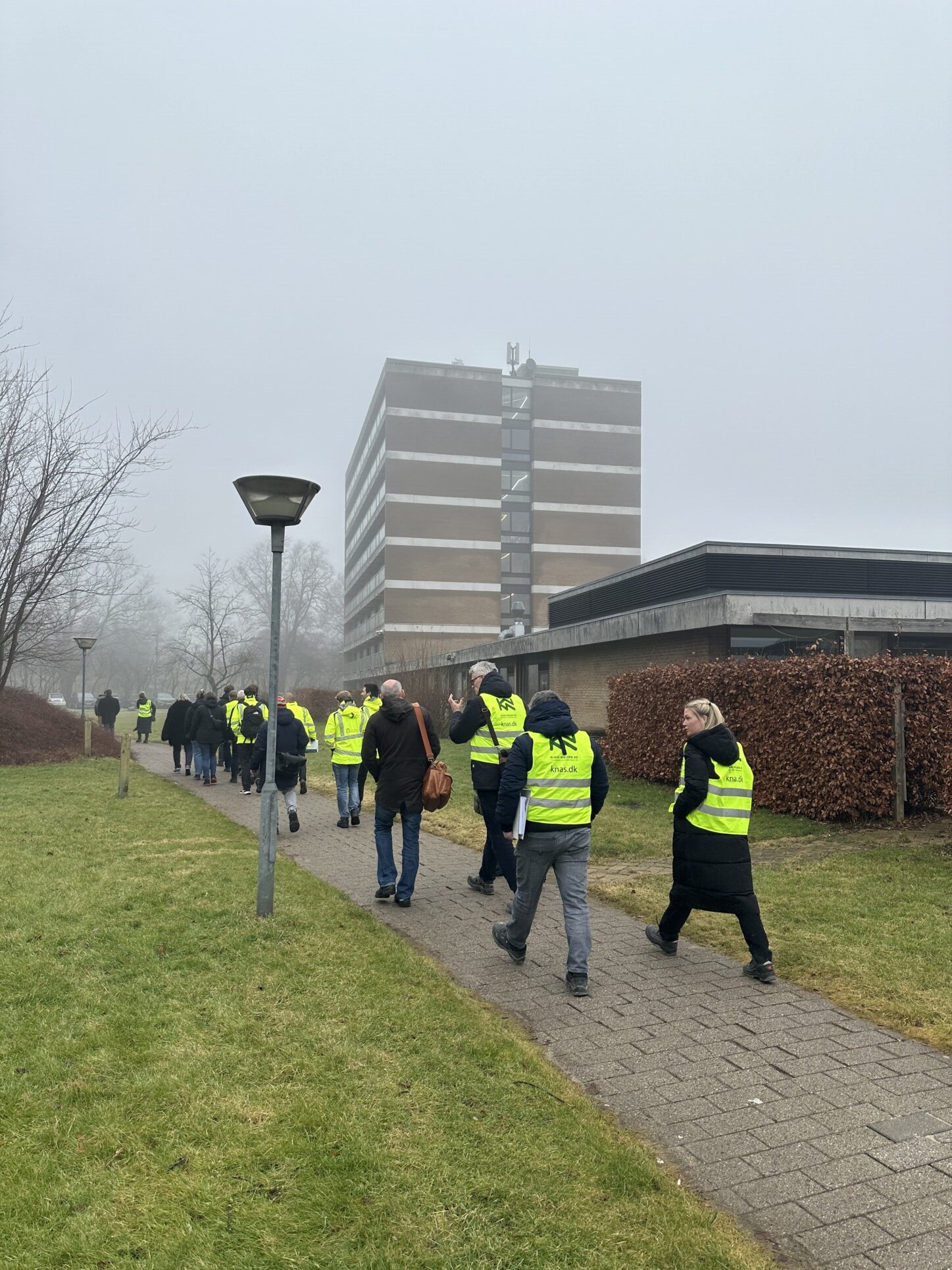 Der blev afholdt fælles besigtigelse under tilbudsfasen med flere interesserede bydende.